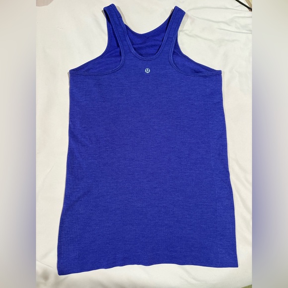 Lululemon Athletica Seamlessly Covered Tank in Heathered Bruised Berry - Picture 6 of 6